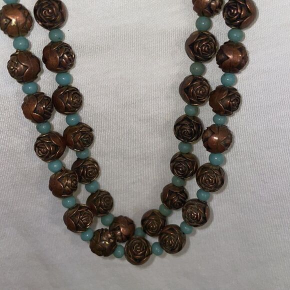 Very Long teal & copper color rose bead necklace - Picture 2 of 4
